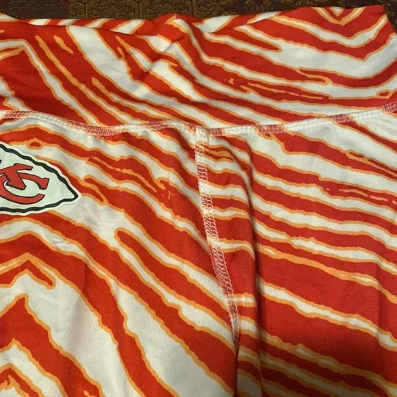 NFL Official Kansas City Chiefs High Waist Legging - Picture 3 of 5